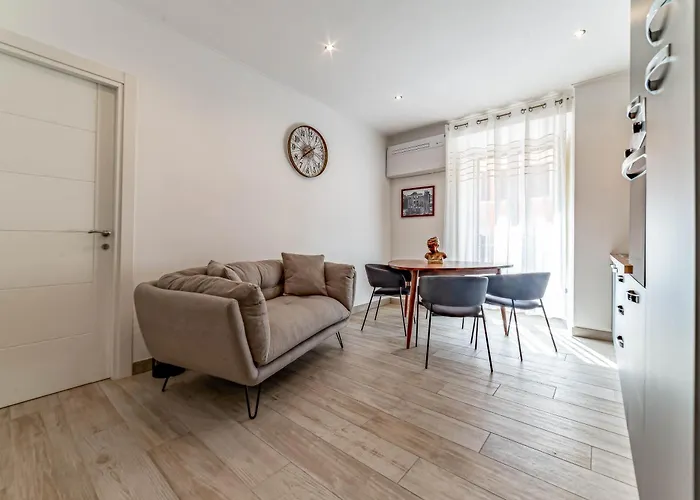 Гостевой дом Michelangelo Luxury - Colosseo & Wi-fi 3*